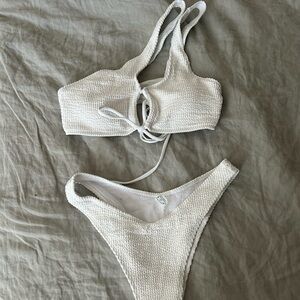 Asymmetric top bikini